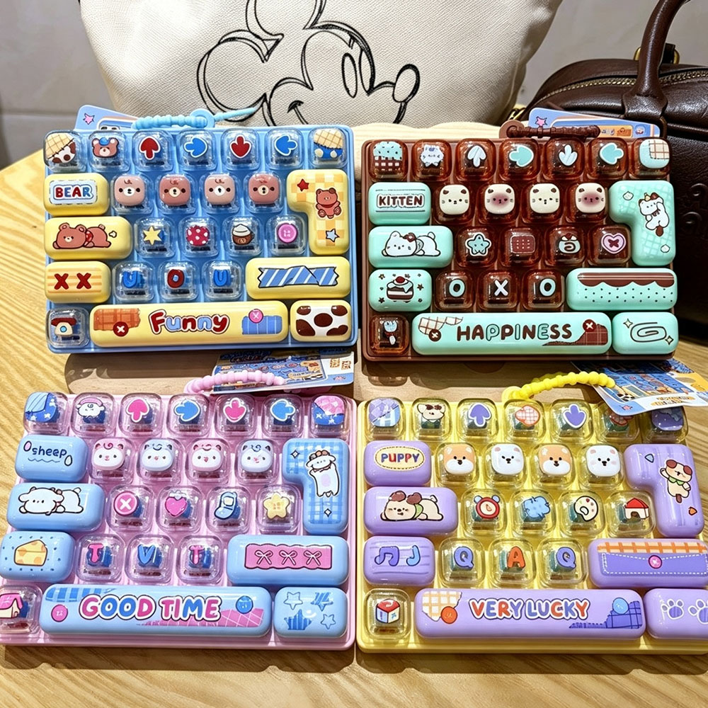 Desk Setup Asmr - Ästhetisches Büroschreibtisch-Setup 26-Gitter-Tastatur-Keycap-Clicker-Schlüsselanhänger, Entspannungstool, 26-teiliger Keycap-Schlüsselring,